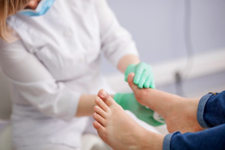 Fracture du gros orteil (hallux) Que faire pour un orteil cassé?